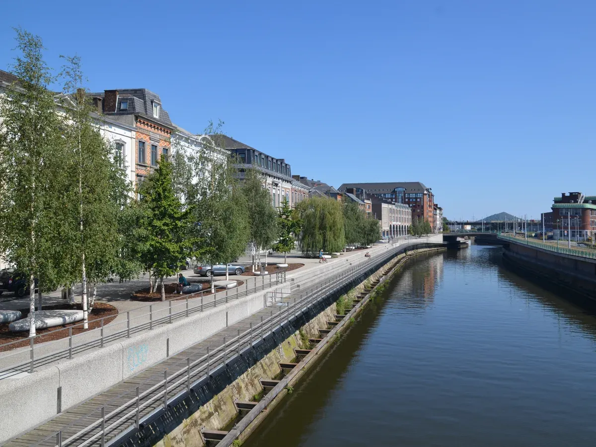 Les quais de la Sambre à Charleroi